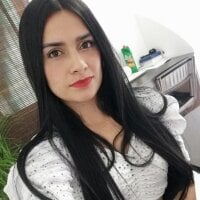 valeria_martinn's Offline Chat Room