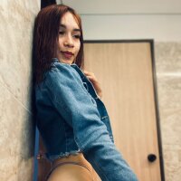 SensationLuxury's Offline Chat Room