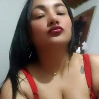 Paulacaliente23 webcam model