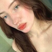 KrissHils model avatar
