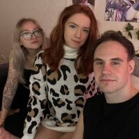 triple_be_show's Offline Chat Room
