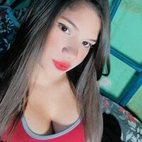 Youstarporn4's Offline Chat Room