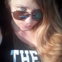 taylor_giulya's Offline Chat Room