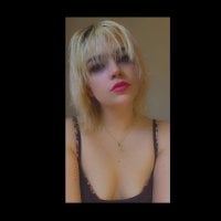 cupcake_baby's Offline Chat Room