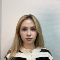 NoraOrtizt's Offline Chat Room