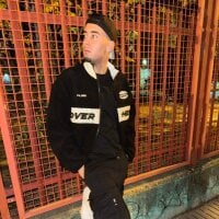 adrihgz webcam model