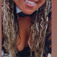 LightSkinLust18 webcam