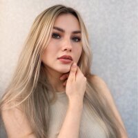 MaureenGorse's Offline Chat Room