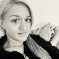 Cathie_Maud's Offline Chat Room