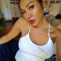 bustymay's Offline Chat Room