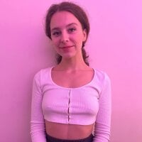 BelladonnaLi's Offline Chat Room