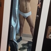 lust_lovee's Avatar Pic