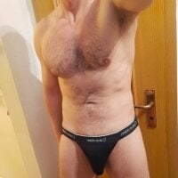 Oliverlong 个人资料图片