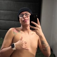 AdrianUquillas webcam