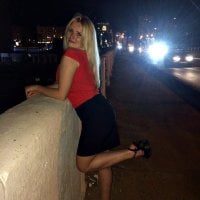 SuperGirlSue's Offline Chat Room