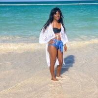 Negracaliente1988's Offline Chat Room