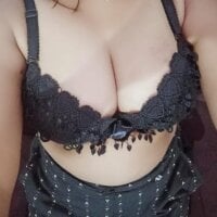 Juhi_hotty