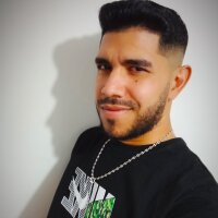 sexhot31's Offline Chat Room