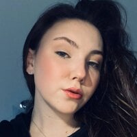 LizaCarey's Offline Chat Room