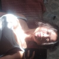 tinygirlboss' Offline Chat Room