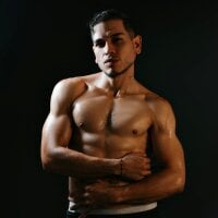 lucianoferreti webcam model