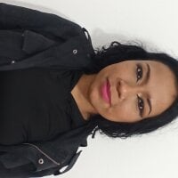 Mara_y_alisaa's Offline Chat Room