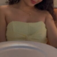 Puja_Thelustyqueen webcam