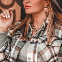 TheGirlNextDoor2 webcam model