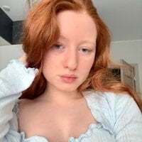 redhead_peach's Avatar Pic