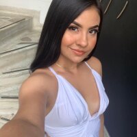 Miacolucci1's Offline Chat Room