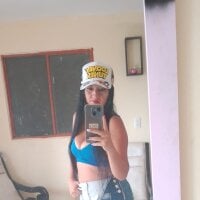 Mia-Angells webcam model