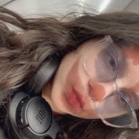 isanhaiaka webcam model