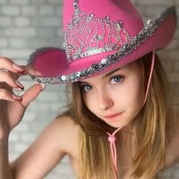 EllaFolver's Profile Pic