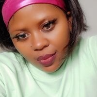 BlackPearlxxo webcam model