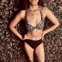 Japnaazkaur webcam model