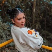 LolaRoberts_