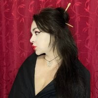 AmiraDevill webcam model