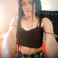 Gathika05 webcam model