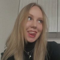 EvaWilsony1 Cam Model Profile | Stripchat