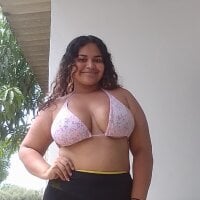 Alexaa_couple model avatar