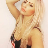 RoxyBlack Adlı Modelin Çevrimdışı Sohbet Odası