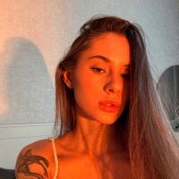 April_bae