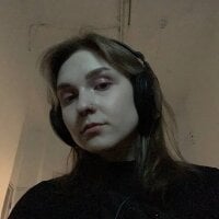 AdelineDuval offline chatrum