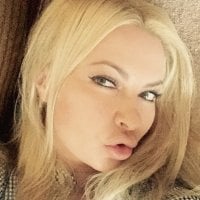 MirabellaRed's Offline Chat Room