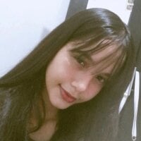 daniela_esteban's Offline Chat Room