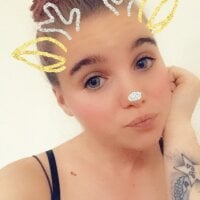 lafrancaise0635's Offline Chat Room