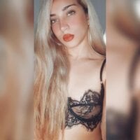 babe1520's Offline Chat Room