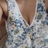 nehakapoor89 webcam model