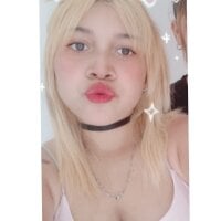 min_rose2's Profile Pic