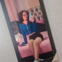 Sweet_nana05's Offline Chat Room